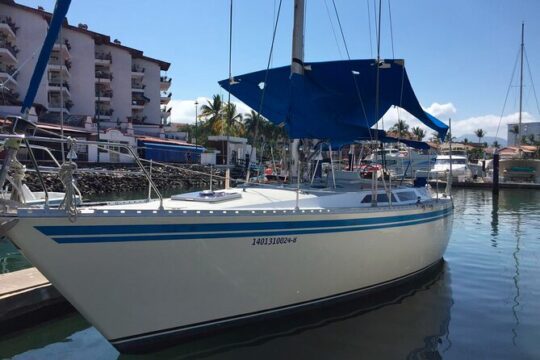 Private Luxury Sailboat for 12 people 4 hrs