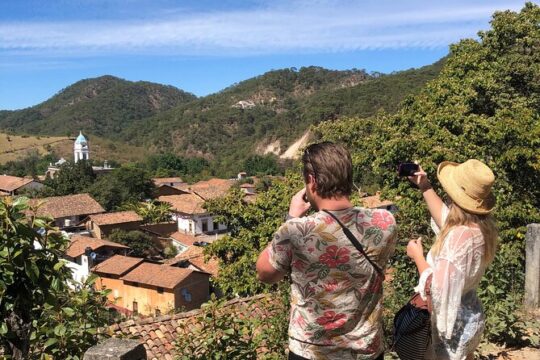 Full-Day Private Tour to San Sebastian del Oeste with Guide