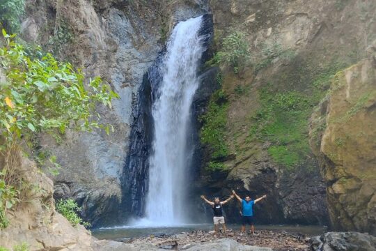 Private Hiking Tour to Waterfalls in Rio Carboneras